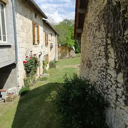 Belle La Loube Séjour chez l'habitant *